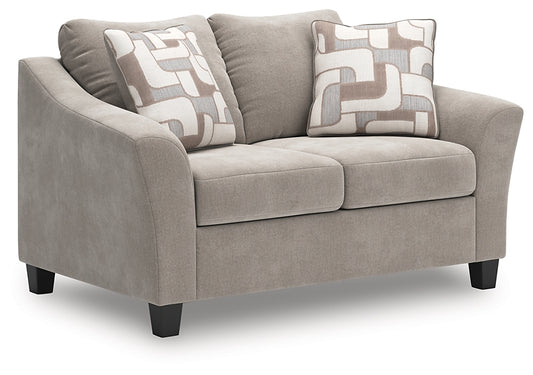 Willarae Loveseat