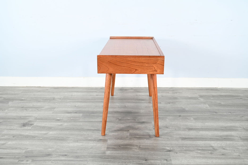 American Modern - 48" Desk - Cinnamon