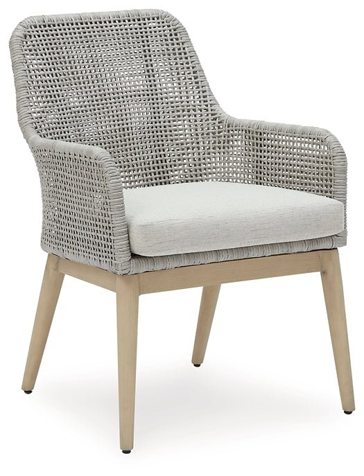 Seton Creek 2 Outdoor Chairs with End Table
