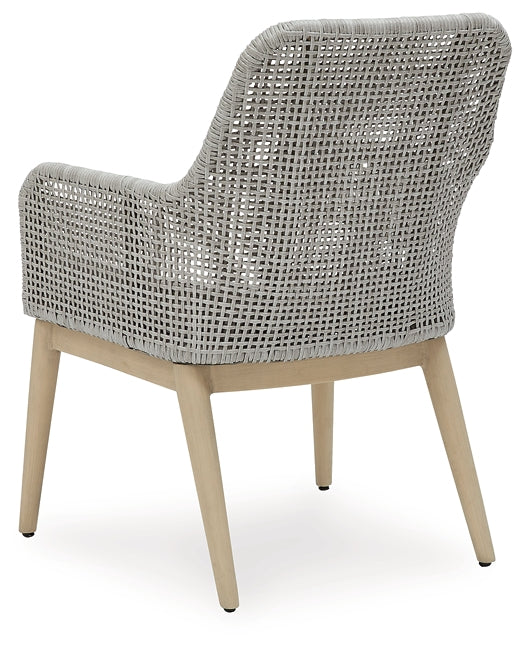 Seton Creek 2 Outdoor Chairs with End Table