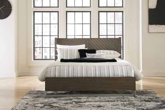 Arkenton  Panel Bed