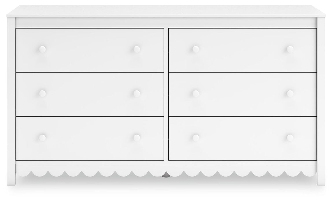 Hallityn Six Drawer Dresser