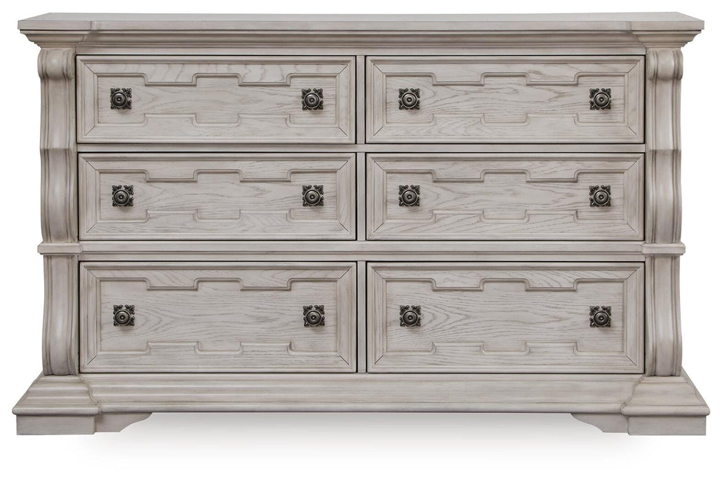 Bruchandi Dresser