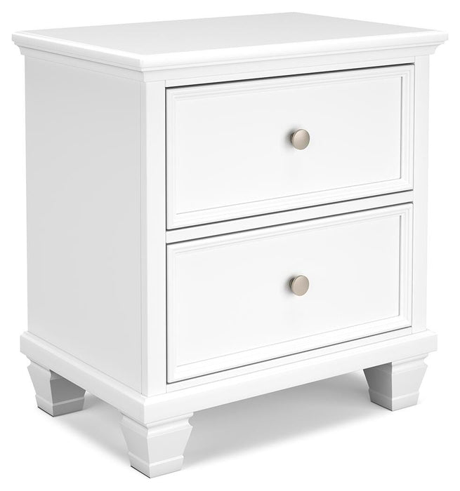 Fortman Queen Panel Bed with Mirrored Dresser, Chest and Nightstand