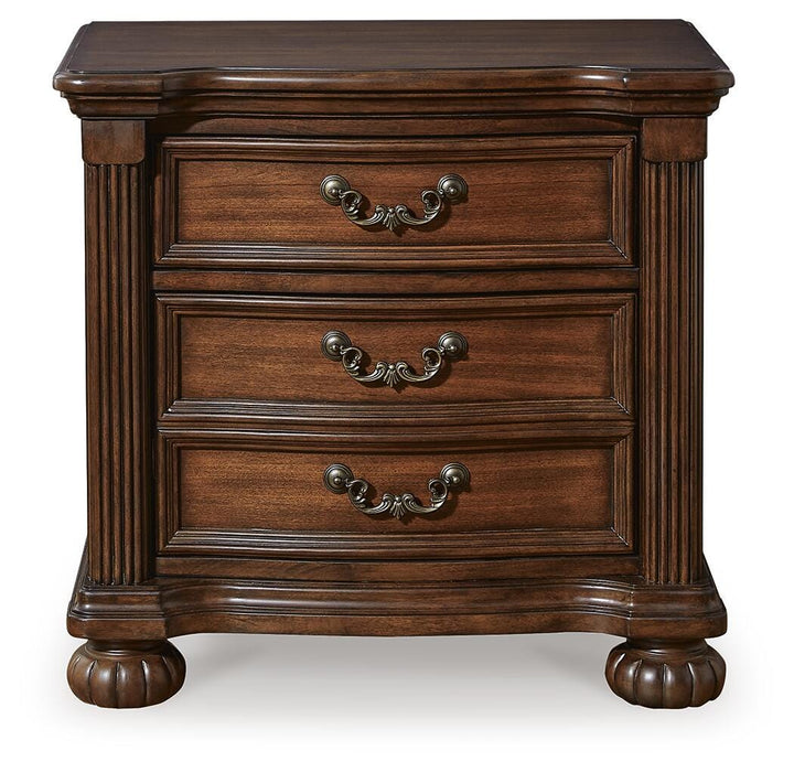 Lavinton King Poster Bed, Dresser, Mirror, Chest and Nightstand