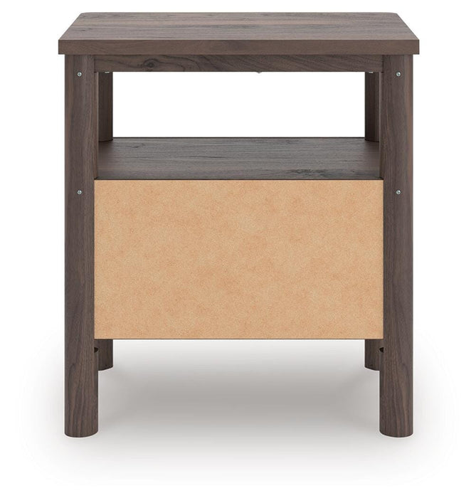 Pamytta Queen Upholstered Panel Platform Bed, Dresser, Mirror, Chest and Nightstand